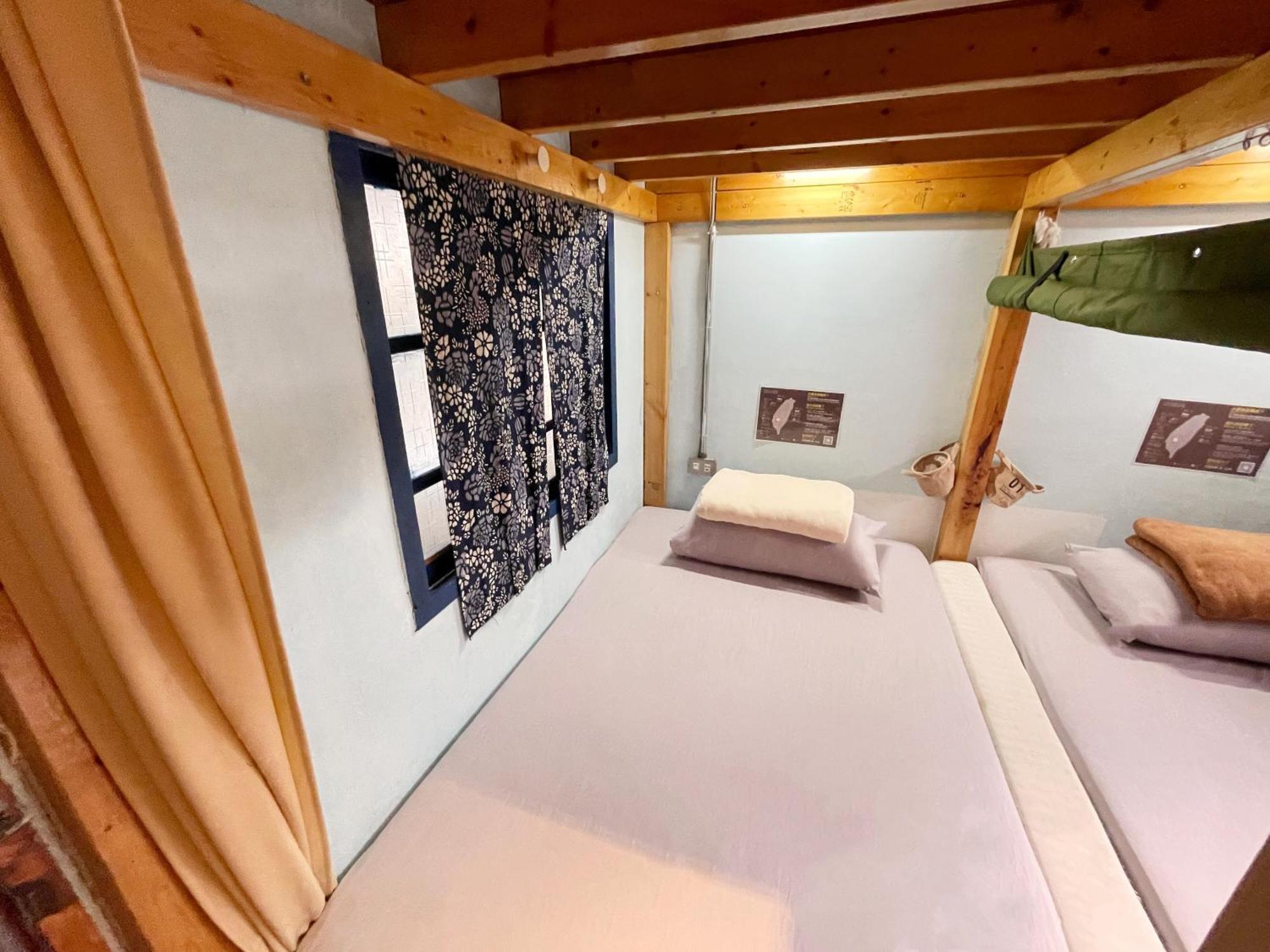 Fuqi Hostel - Heping Тайнань Экстерьер фото
